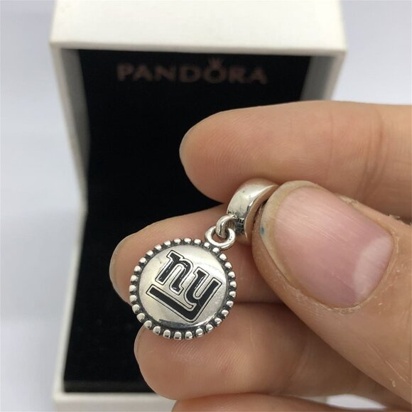 ✨🔥Pandora New York Giants Exclusive Dangle Charm  Pendant, S925 - Picture 2 of 6